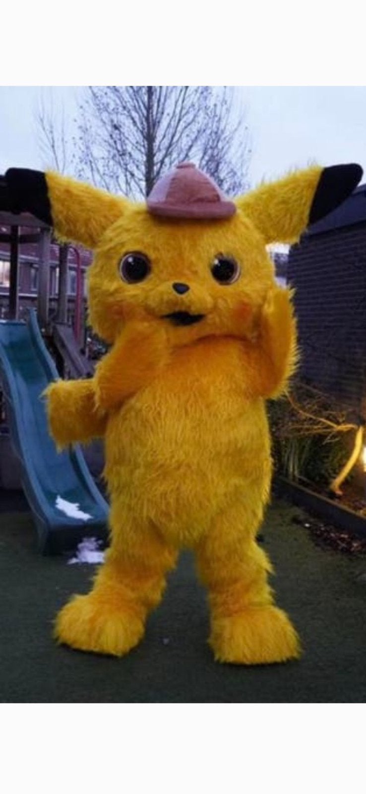 Pikachu mascotte, Ophalen, Zo goed als nieuw, Verjaardag