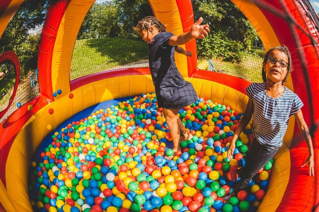 Opblaasbare ballenbad/ballenbak, Ophalen, Gebruikt, Verjaardag