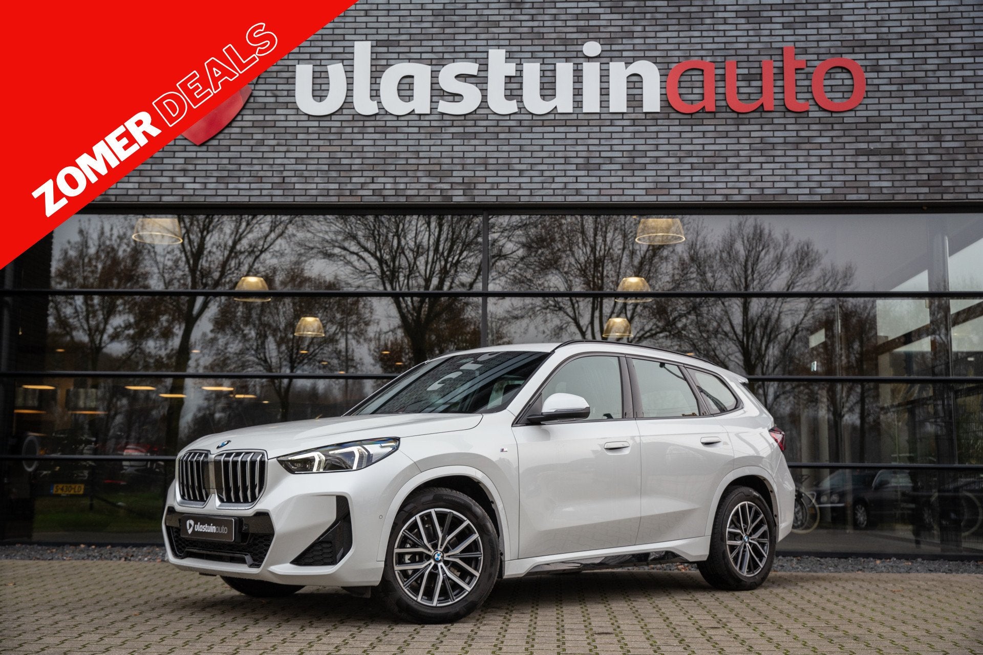 BMW X1 sDrive18i M-Sport , Camera, Keyless, Sfeerverlichting, Auto's, 136 pk, Gebruikt, Zwart, Wit