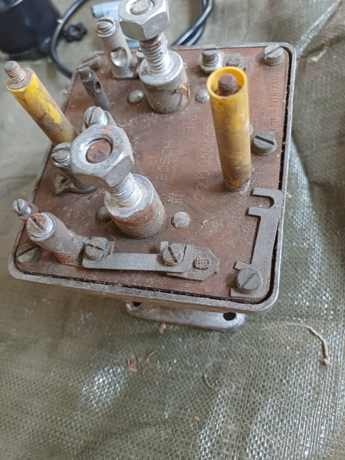 Bosch Omvormer 12V naar 24V - Vintage Auto-onderdeel, Ophalen, Gebruikt, Universele onderdelen