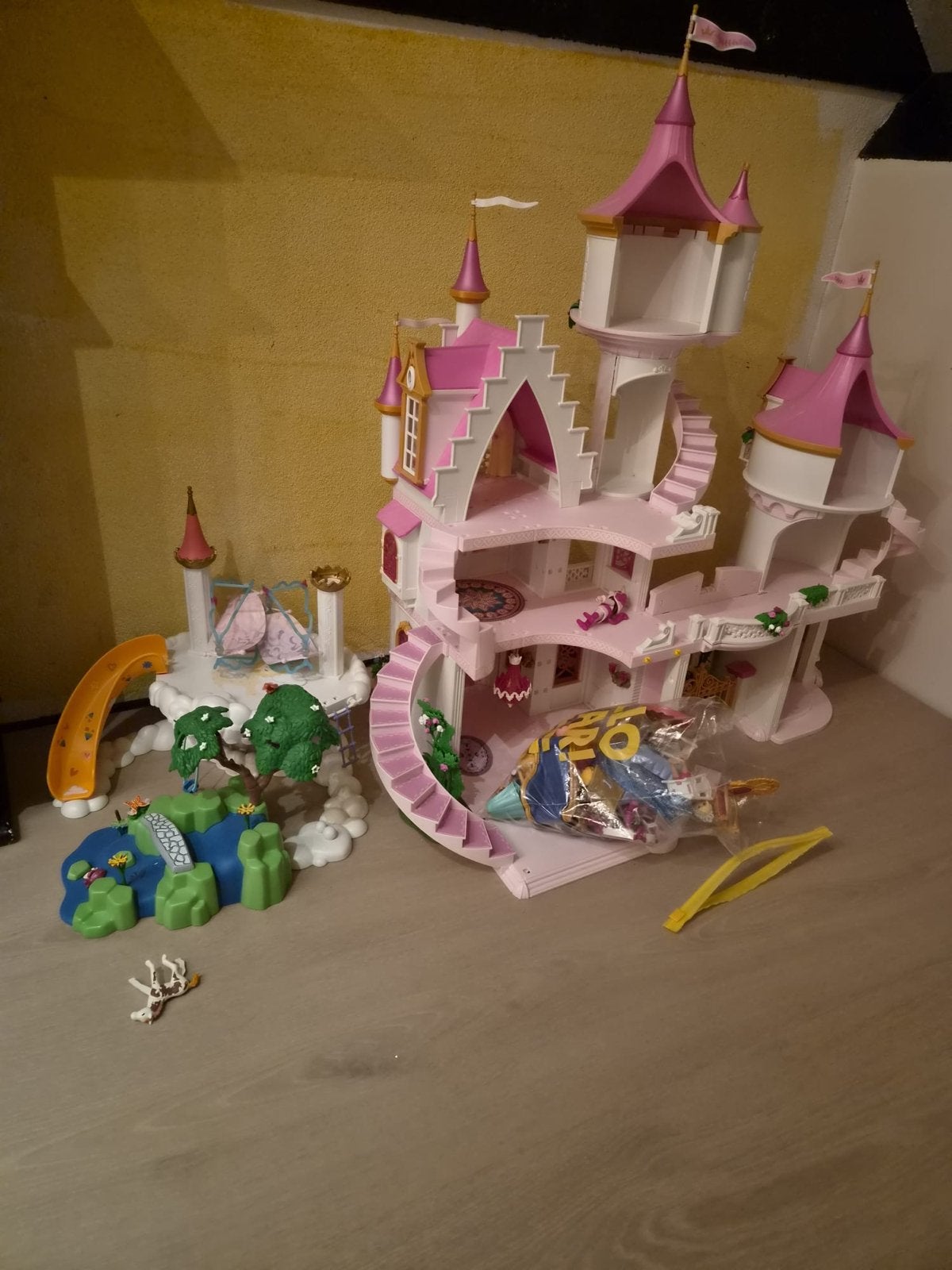 Playmobil Prinsessenkasteel met uitbreidingen, Ophalen, Complete set, Zo goed als nieuw, Kasteel/Fort