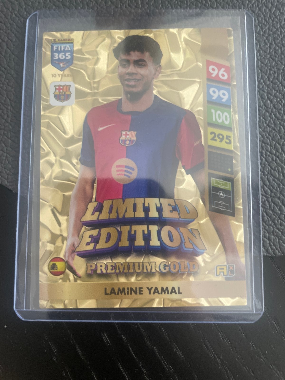Lamine Yamal FIFA 365 Limited Edition Premium Gold kaart, Verzamelen, Sportartikelen en Voetbal, Ophalen of Verzenden, Zo goed als nieuw