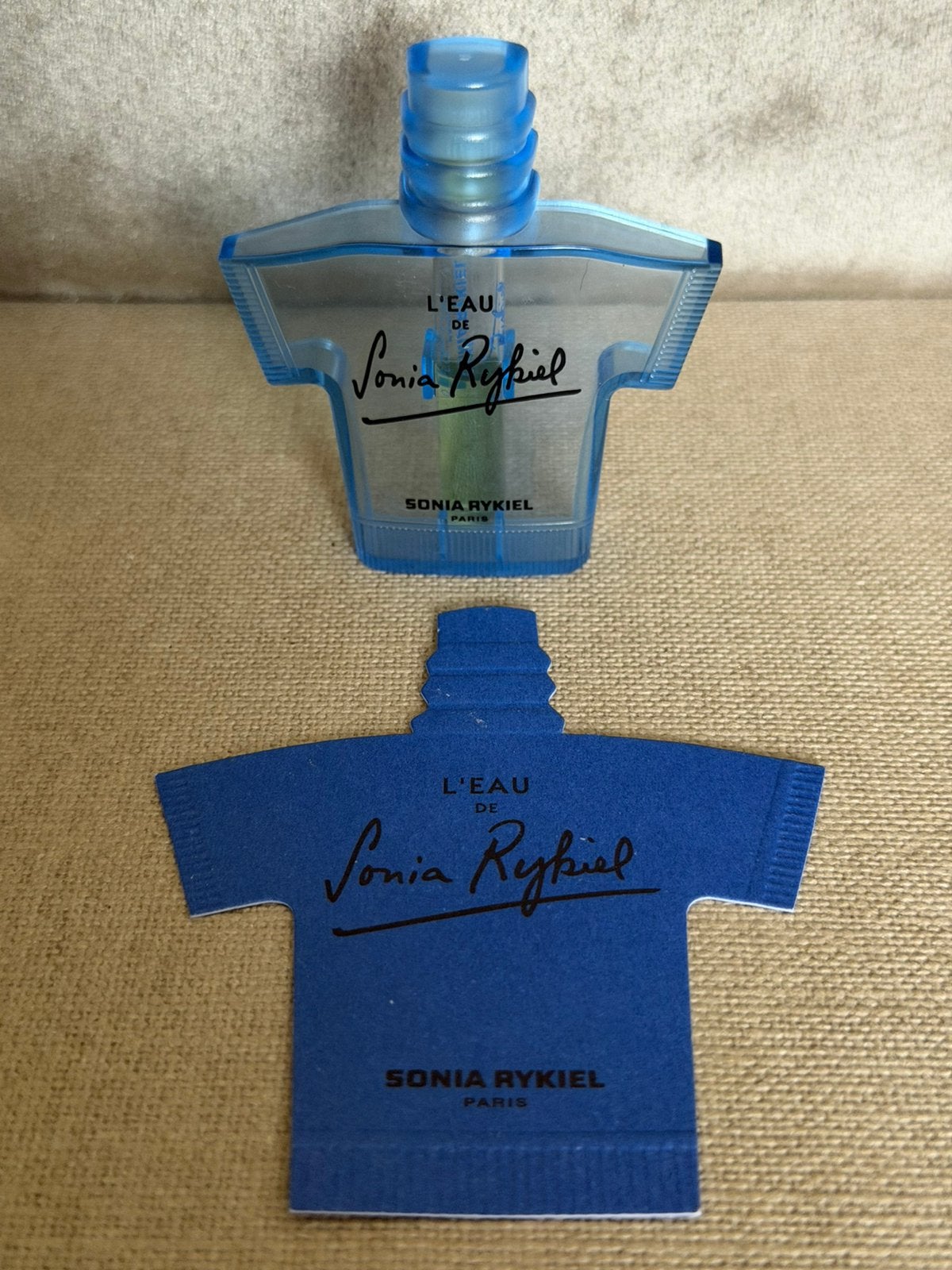 Zeldzame vintage travel spray L’eau Sonia Rykiel + t- shirt, Verzenden, Nieuw, Proef of Tester, Gevuld
