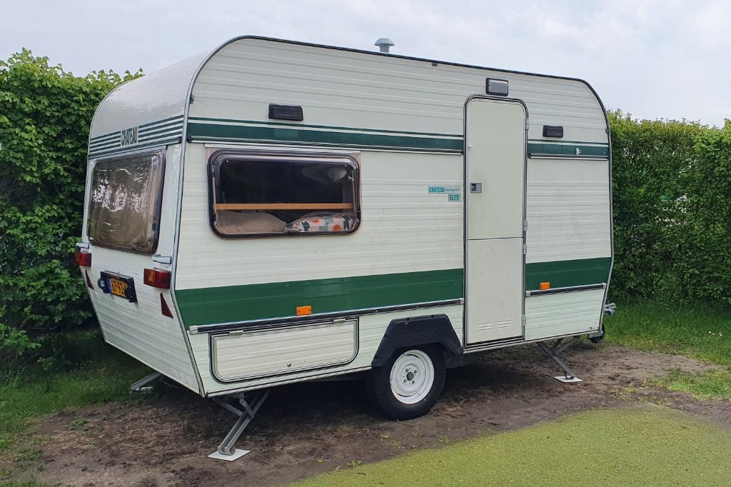 Chateau 350 Elite met voortent en luifel - bouwjaar 1981, Caravans en Kamperen, Caravans, Particulier, tot en met 4, 500 - 750 kg