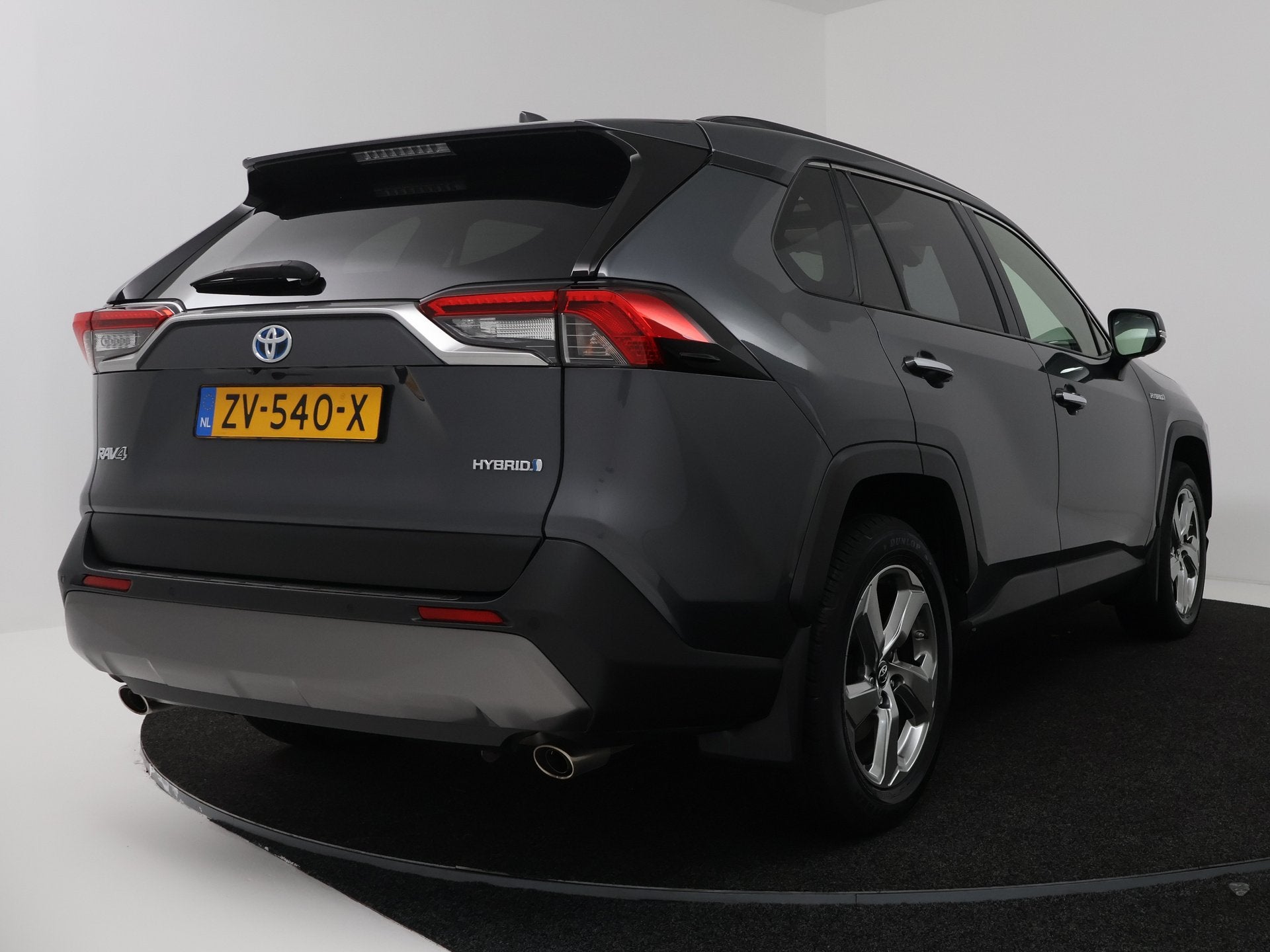 Toyota RAV4 2.5 Hybrid AWD Executive | Navigatie | Panoramad, Auto's, Automaat, Gebruikt, Euro 6, 4 cilinders
