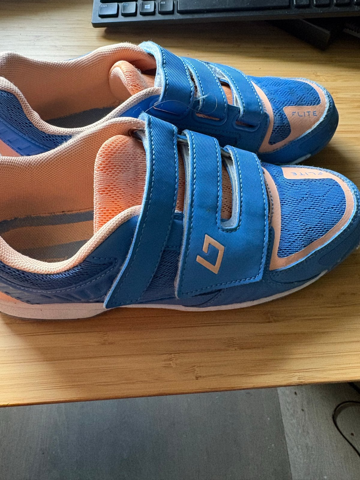 Brabo Flite hockeyschoenen - Maat 39, Ophalen of Verzenden, Zo goed als nieuw