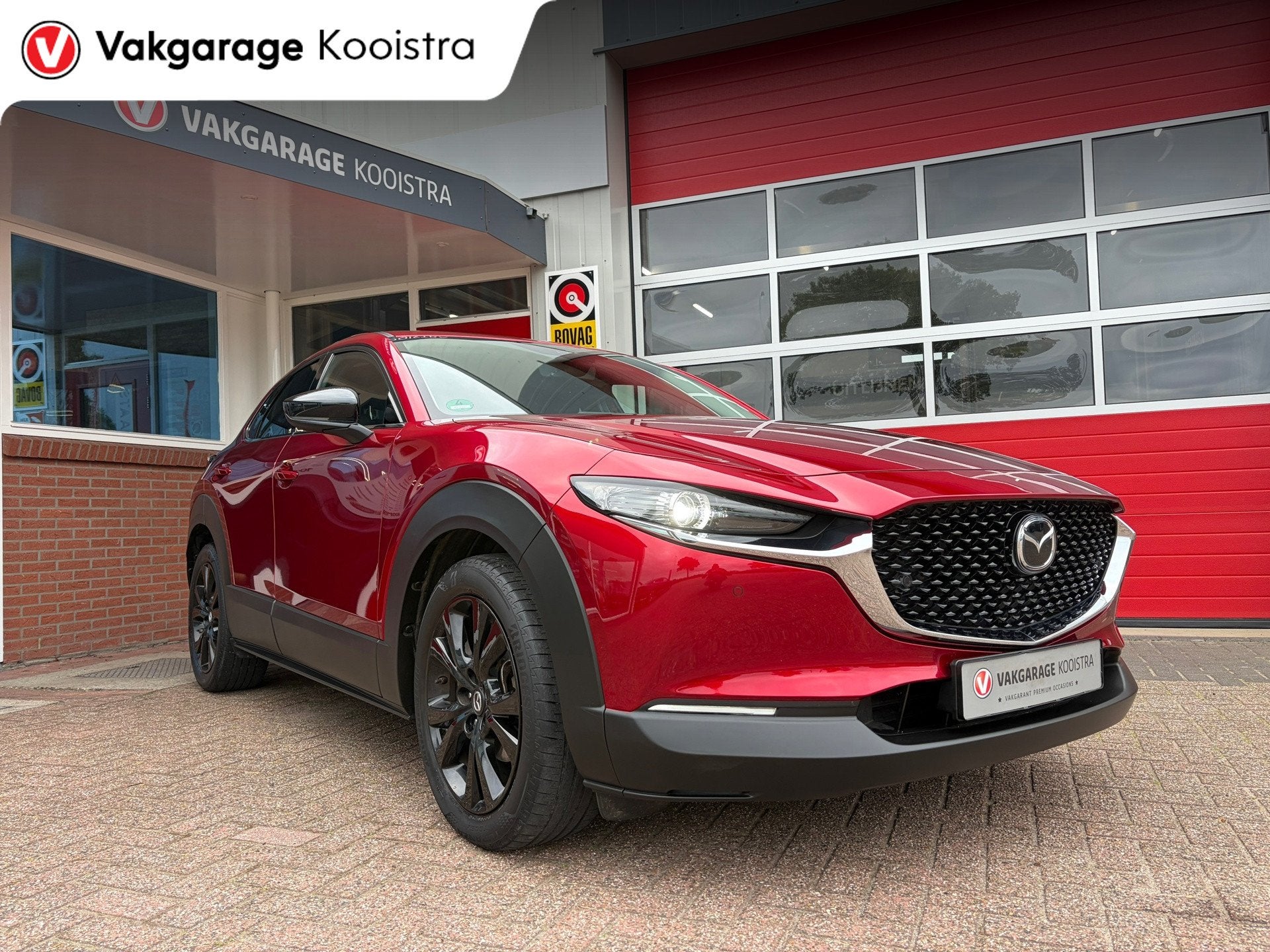 Mazda CX-30 2.0 e-SkyActiv-X M Hybrid Luxury, Stof, Gebruikt, Bedrijf, Handgeschakeld