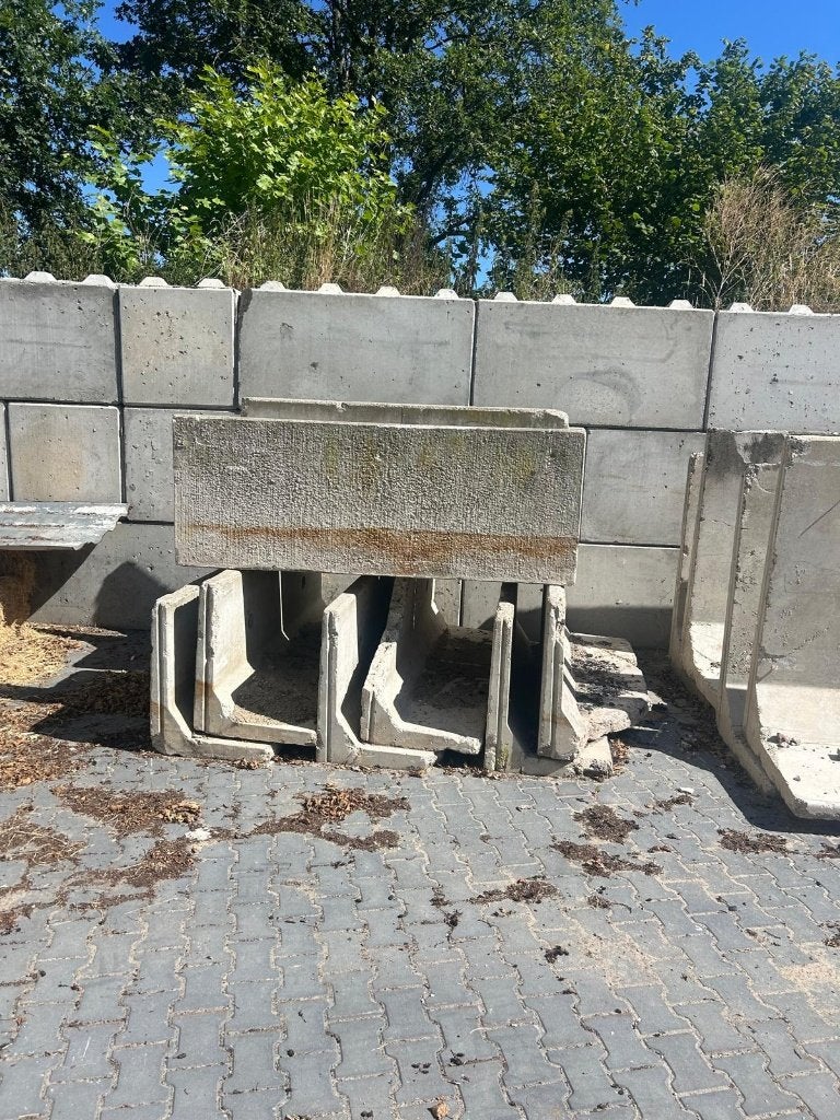 keerwanden, Ophalen of Verzenden, Gebruikt, Beton, Klinkers