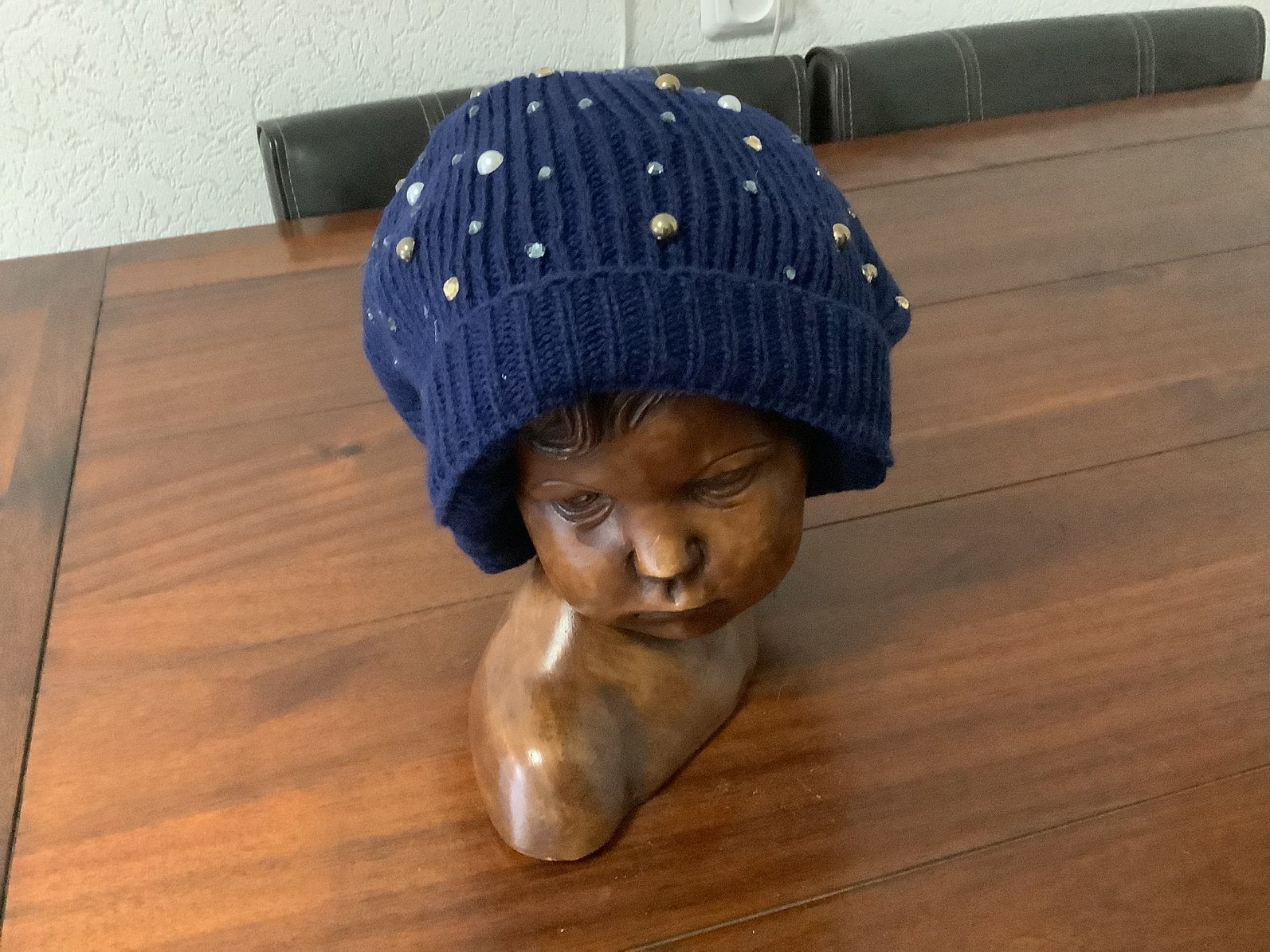 Blauwe.     Muts.  met Pompom en pareltjes., Verzenden, Nieuw, Maat 38/40 (M), Muts