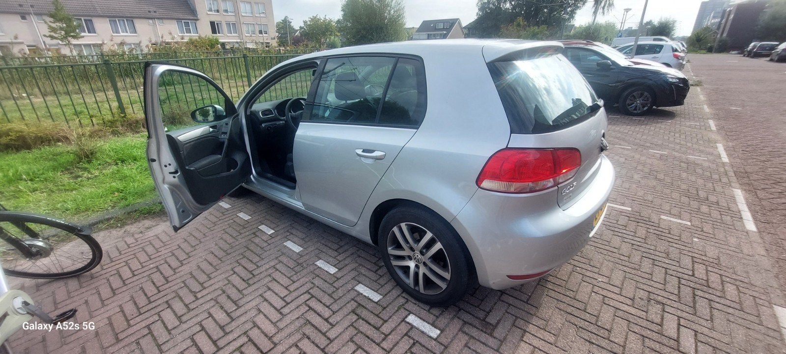 Volkswagen Golf 1.2 TSI 77KW 5D 2010 Grijs, Voorwielaandrijving, 4 cilinders, 610 kg, 49 €/maand