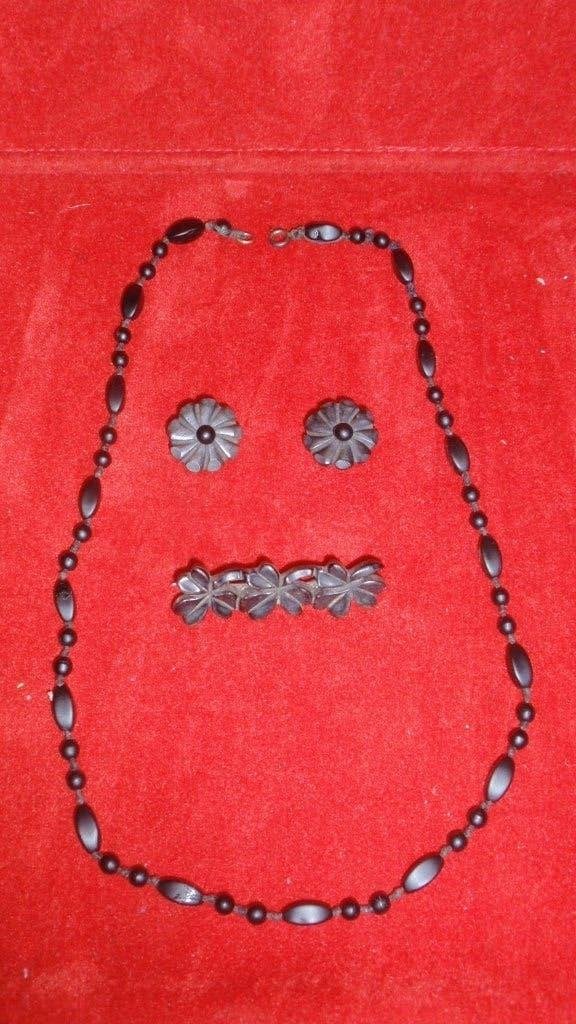 Lot van antieke zwarte rouw juwelen, Sieraden, Tassen en Uiterlijk, Antieke sieraden, Ophalen of Verzenden, Overige materialen
