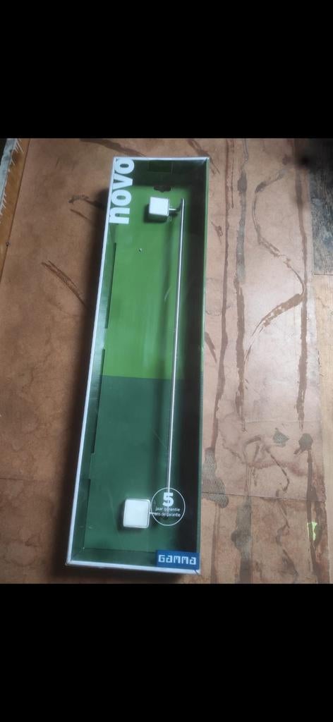 Novo Badhanddoekhouder - Nieuw in verpakking, Verzenden, Nieuw, Overige kleuren, Handdoekenrek