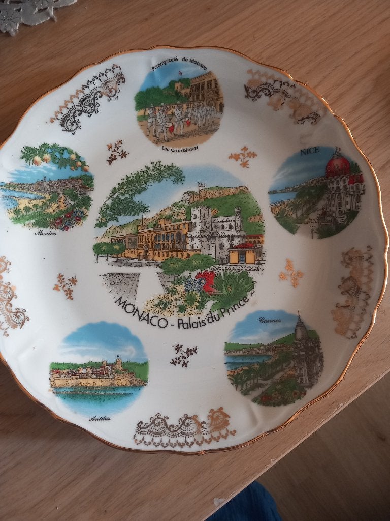 2 Wand Bordjes van het koninklijk paleis van Monaco, Verzamelen, Koninklijk Huis en Royalty, Ophalen of Verzenden, Zo goed als nieuw