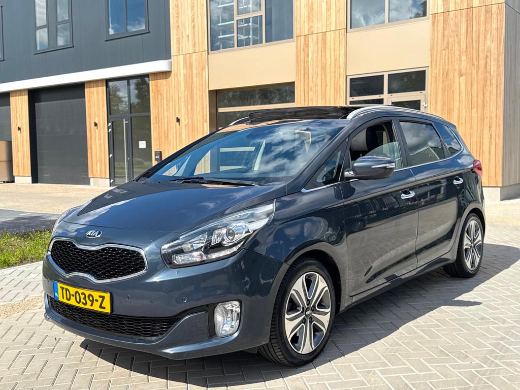 Kia Carens 1.7 CRDi 7P DynamicLine (bj 2016) EURO6/PANO/NAVI, Auto's, Kia, Voorwielaandrijving, Gebruikt, Euro 6, 4 cilinders