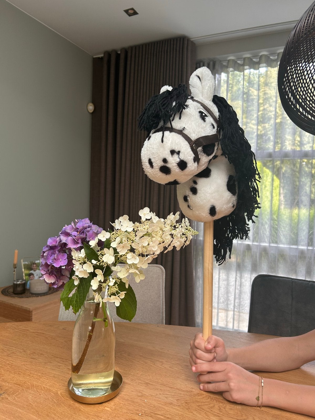 Hobbyhorse stokpaard zwart-wit gevlekt met hoofdstel, Ophalen of Verzenden, Zo goed als nieuw, Jongen of Meisje