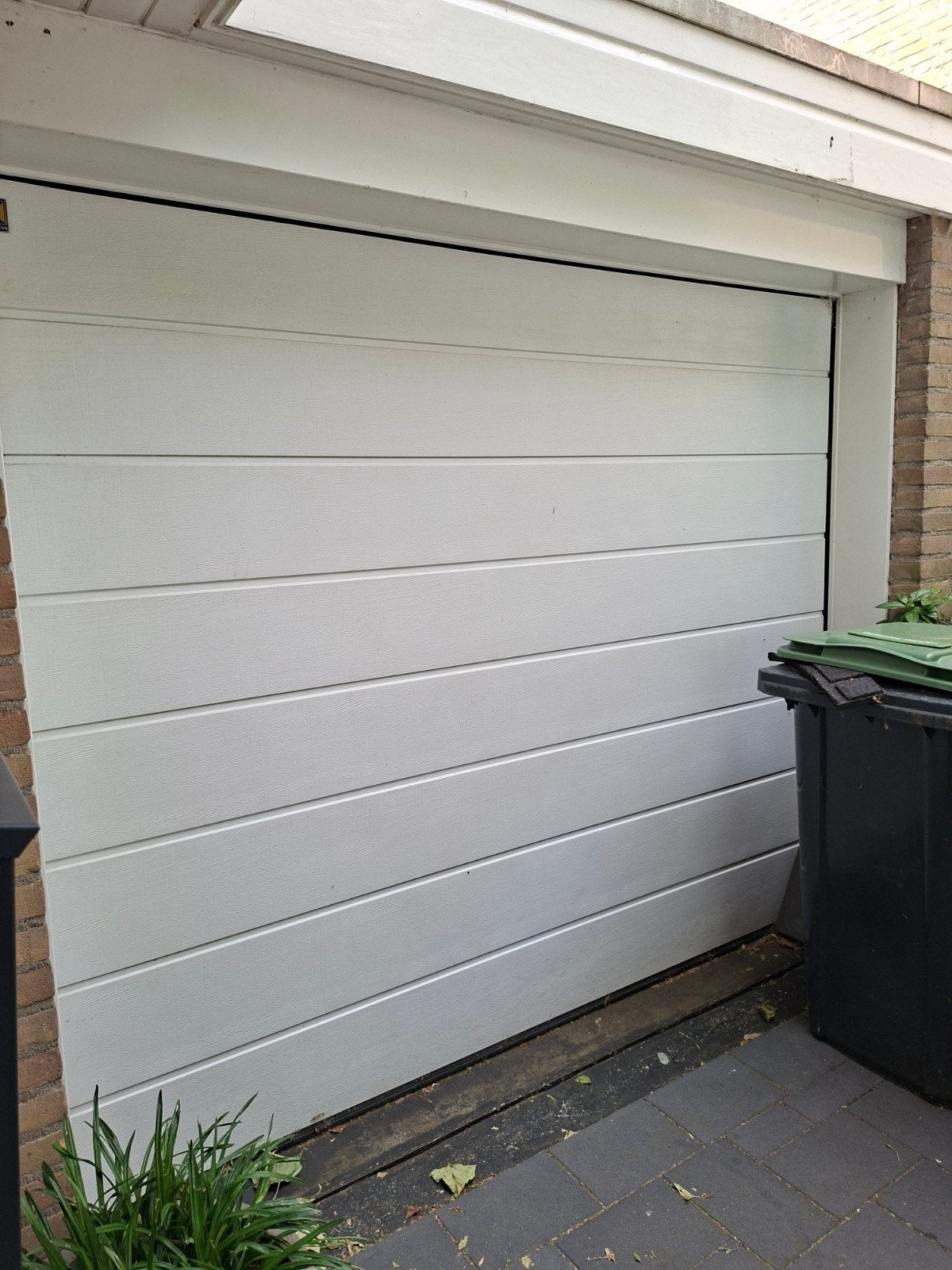 Hörmann sectionale garagedeur, Doe-het-zelf en Verbouw, Rolluiken, Ophalen, Gebruikt, 200 cm of meer, 200 cm of meer