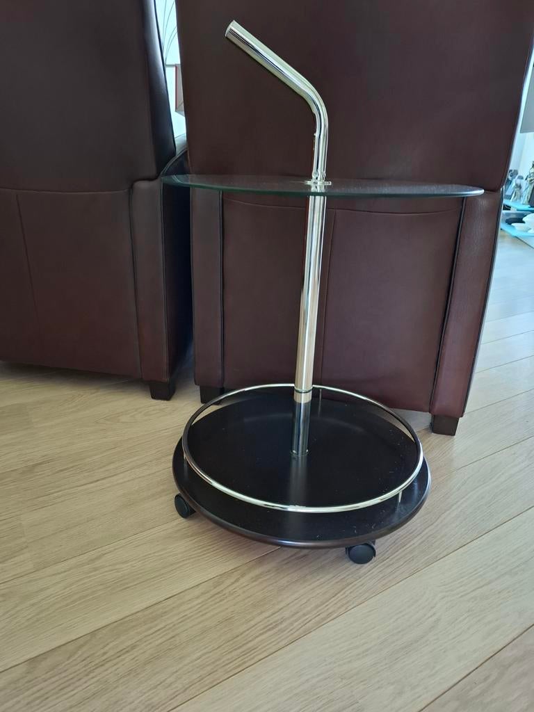 Ronde bijzettafel op wieltjes, Minder dan 55 cm, Rond, Glas, Ophalen