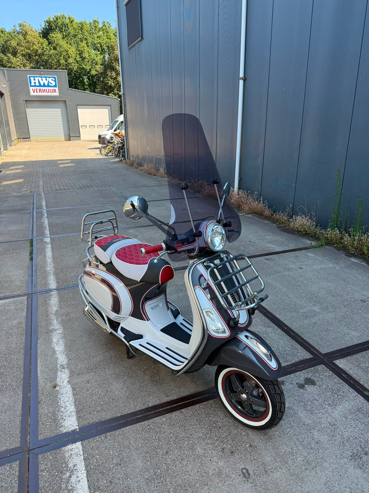 Unieke Vespa LX 4T2V 45 km/u | Full Custom | 3.601 km, Fietsen en Brommers, Scooters | Vespa, Ophalen, Zo goed als nieuw, Benzine