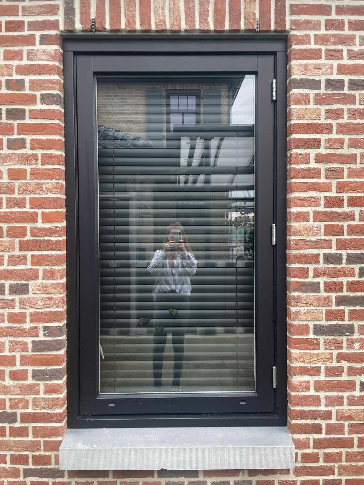 Houten raamkozijn met Belgische hardsteen dorpel, Gevelraam of Ruit, Gebruikt, 80 tot 120 cm, Dubbelglas