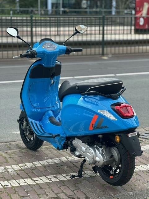 Vespa SPRINT S 2025 NIEUW MODEL 45KM INCLUSIEF BUNDELPAKKET, Nieuw, 50 cc, Overige modellen
