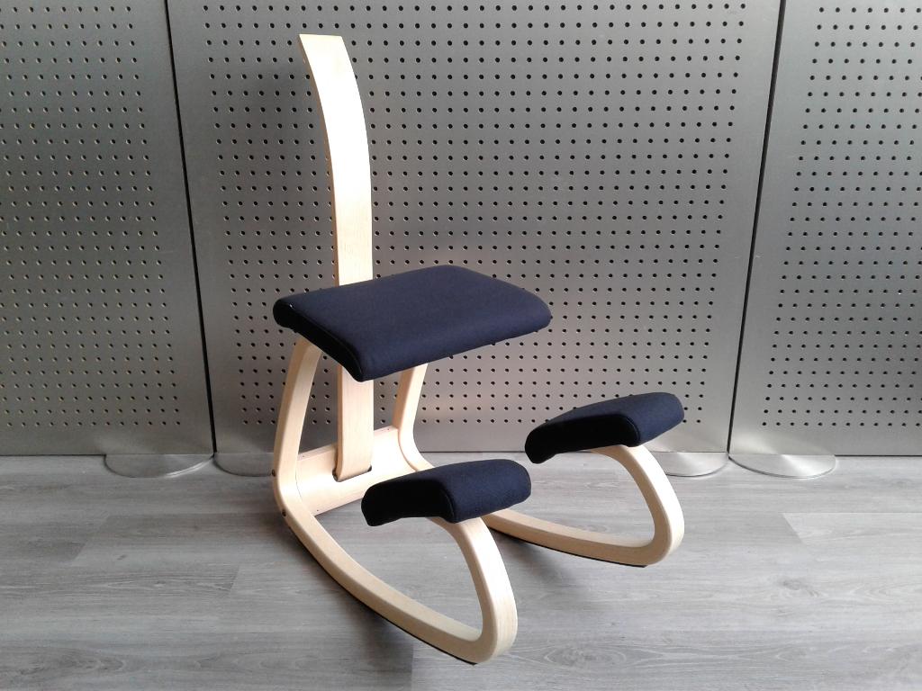 Variér (Stokke) Variable Balans met Rug (Zwart), Als Nieuw!, Huis en Inrichting, Bureaustoelen, Zwart, Ophalen of Verzenden, Zo goed als nieuw