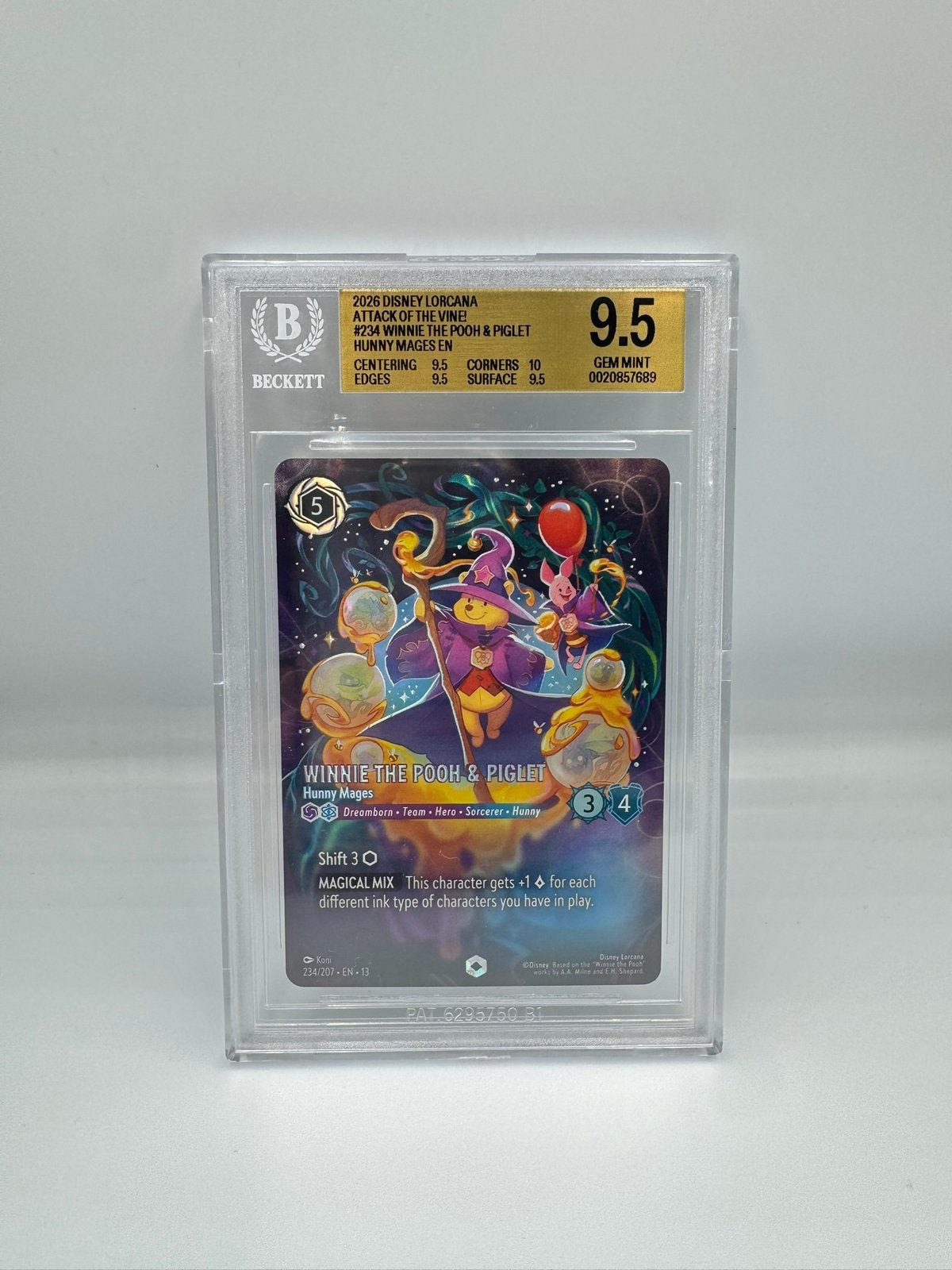 Hunny Mages Enchanted - Winnie the Pooh BGS 9.5 GEM MINT, Ophalen of Verzenden, Zo goed als nieuw