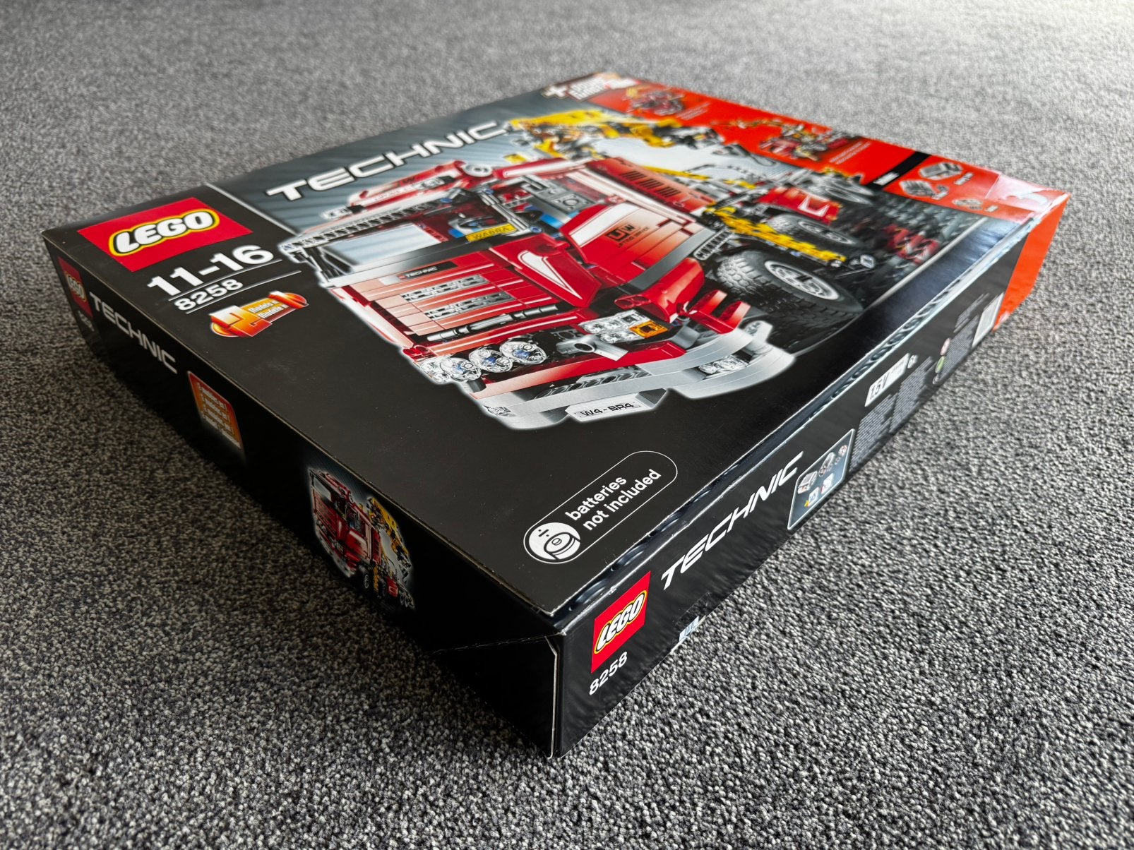 Foto 4 van Lego Technic 8258 Nieuw in gesealde doos