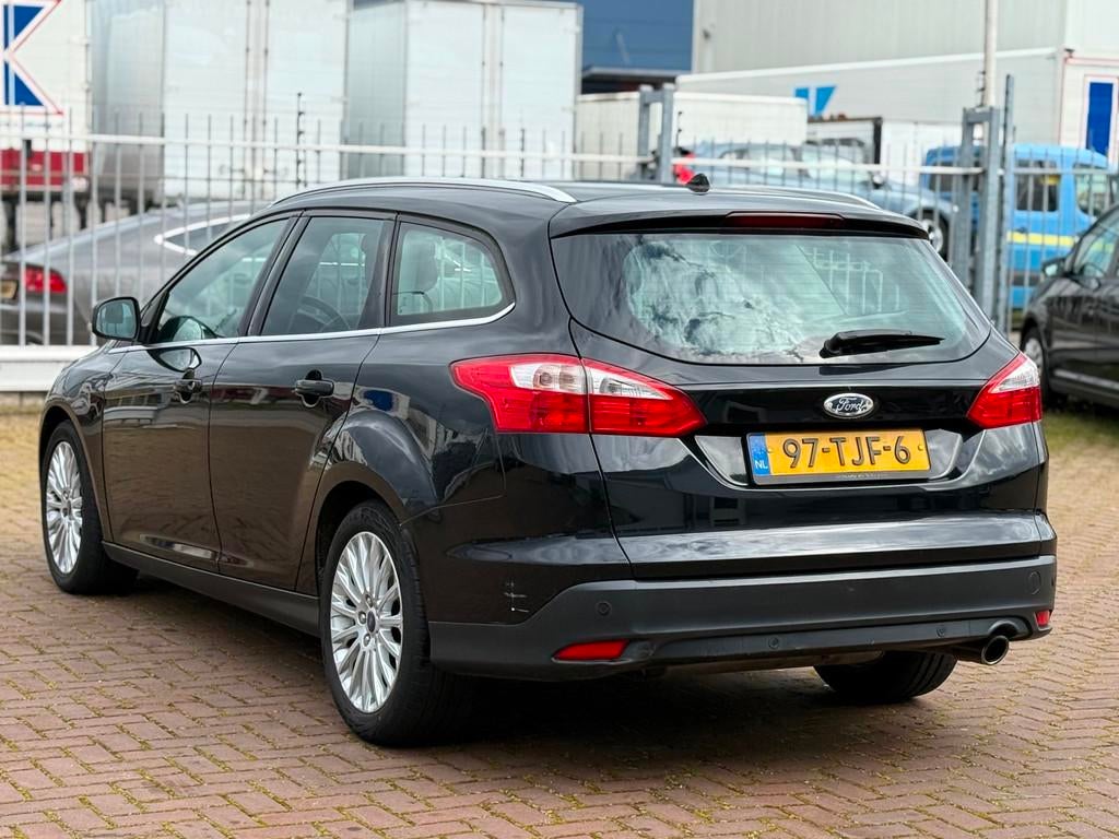 Ford Focus Wagon 1.6 EcoBoost Lease Titanium Export, Gebruikt, 150 pk, Zwart, Origineel Nederlands