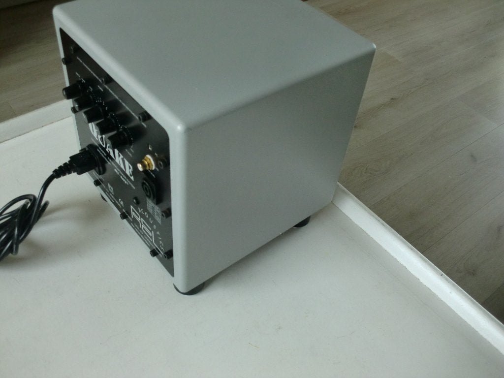 Rel Quake silver subwoofer onderhoud gehad te beluisteren., Overige merken, Subwoofer, Refurbished, Ophalen of Verzenden