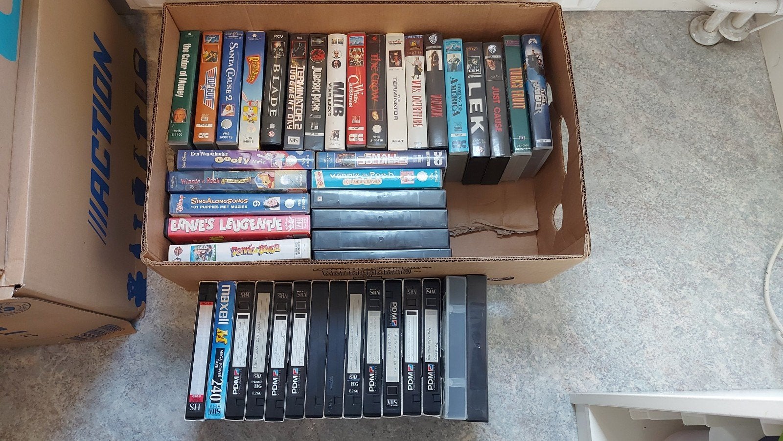 1 Bananendoos vol videobanden, Cd's en Dvd's, Alle leeftijden, Ophalen, Gebruikt, Komedie