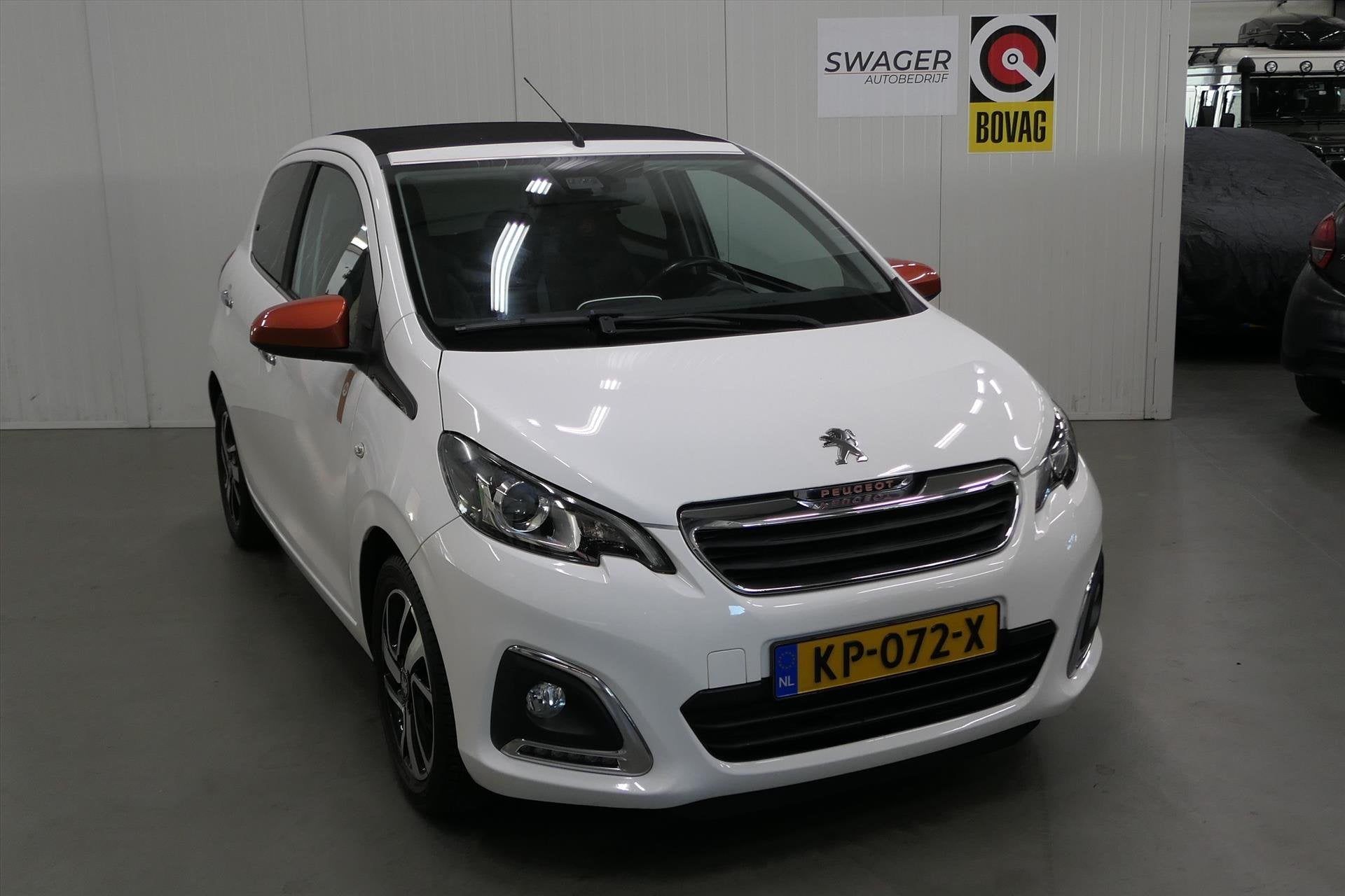 PEUGEOT 108 1.2 Puretech 82pk 5D TOP! Roland Garros (Goed on, Voorwielaandrijving, Dealer onderhouden, Stof, Gebruikt