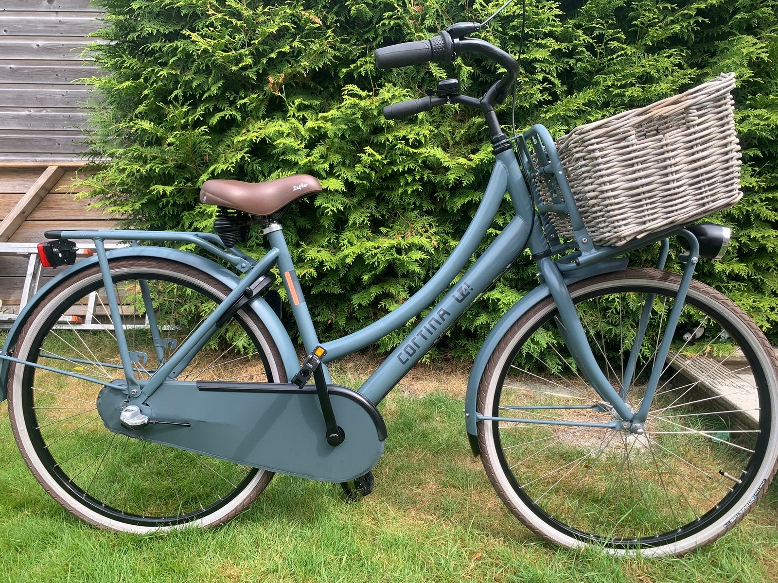 ZGAN Cortina U4 meisjesfiets 26 inch nieuw type, Terugtraprem, Versnellingen, Zo goed als nieuw, Ophalen