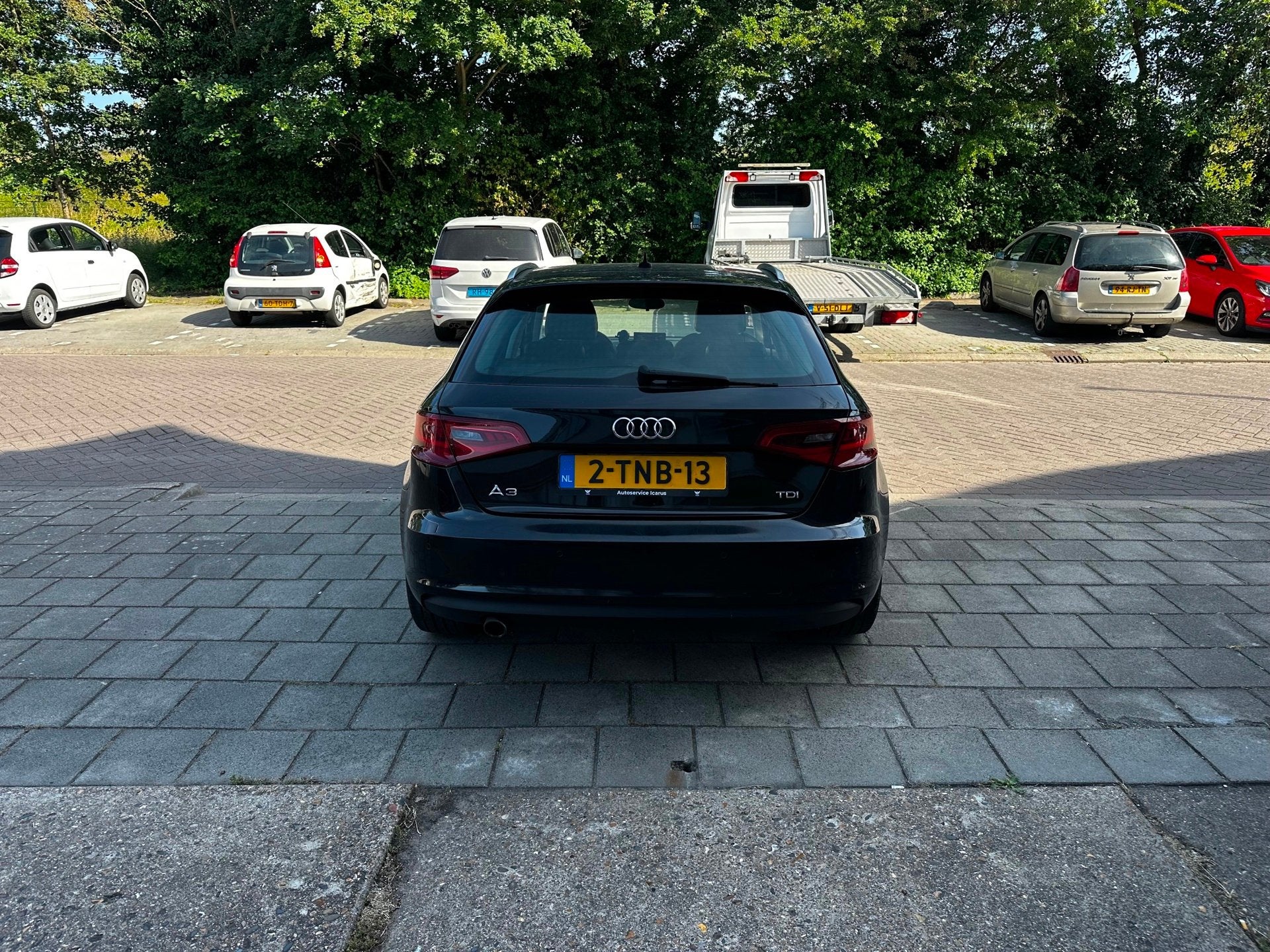 Audi A3 Sportback 1.6 TDI Ambition Pro Line S, Euro 5, Gebruikt, Zwart, 4 cilinders