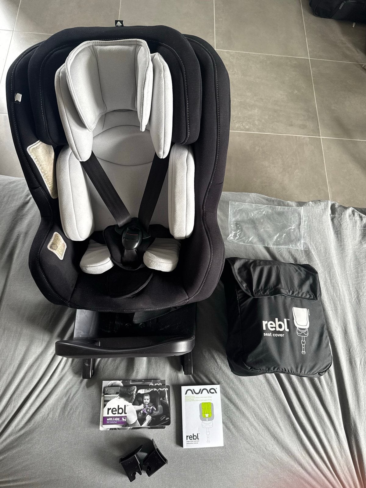 Nuna Rebl autostoel met extra hoes, Gebruikt, 0 t/m 18 kg, Verstelbare rugleuning, Isofix