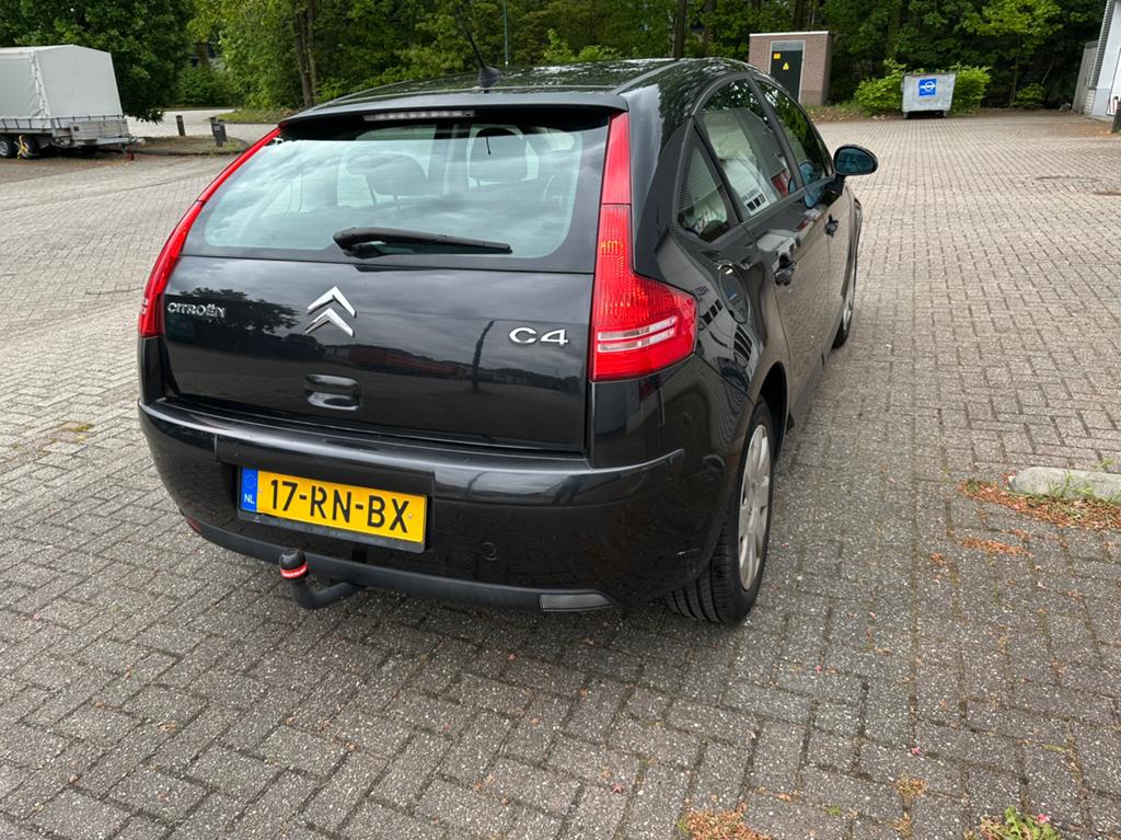 Citroën C4 1.6 16V Berline AUTOMAAT  1e Eigenaar 125dzd km, Auto's, Citroën, 4 cilinders, Zwart, 1587 cc, C4