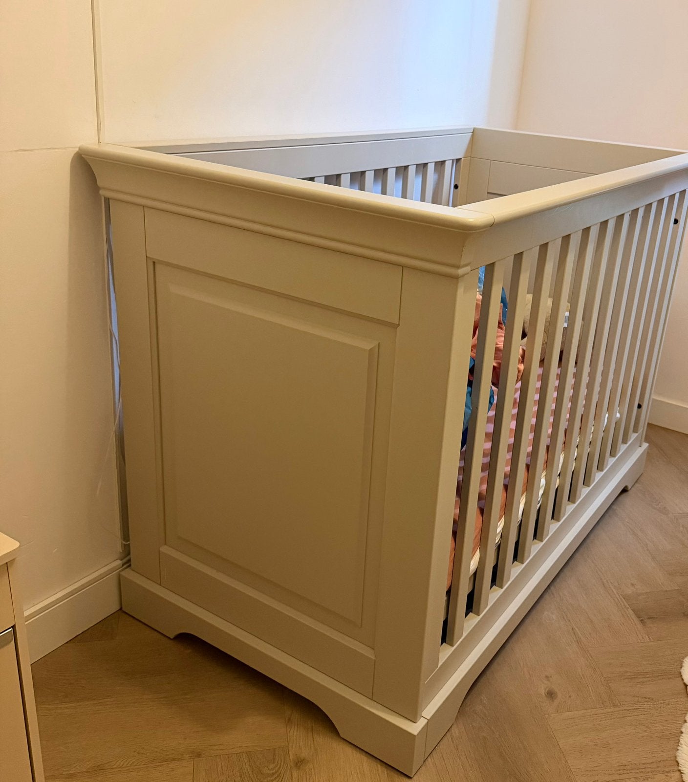 SET!! Europe baby babybed 60x120 en commode OATMEAL, Ophalen, Zo goed als nieuw, Jongetje of Meisje