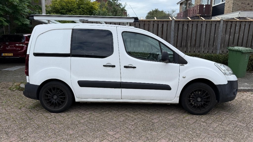 Citroën Berlingo 1.6 HDI 55KW 2015, Auto's, Bestelauto's, Voorwielaandrijving, Euro 5, Stof, 74 pk