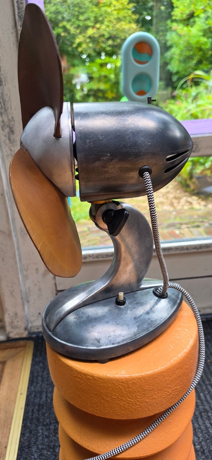 Zeldzame EMZ gietijzeren USSR ventilator Type 83‑1 (1959), Ophalen, Refurbished, Tafelventilator