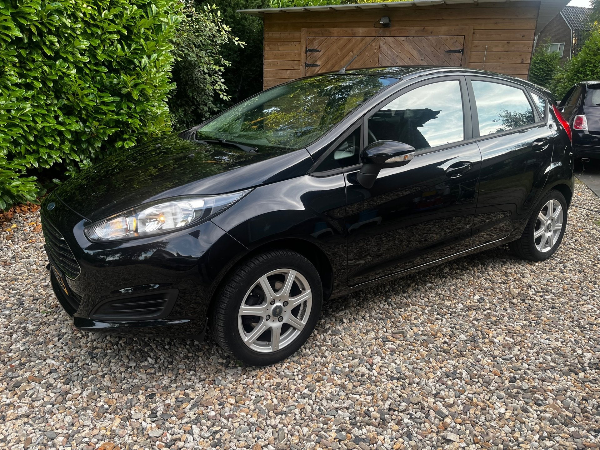 Ford Fiesta RIJKAAR/APK/HISTORY/BEURT/NAP/AIRCO/5drs//DIREKT, Auto's, Euro 5, Stof, Zwart, 525 kg