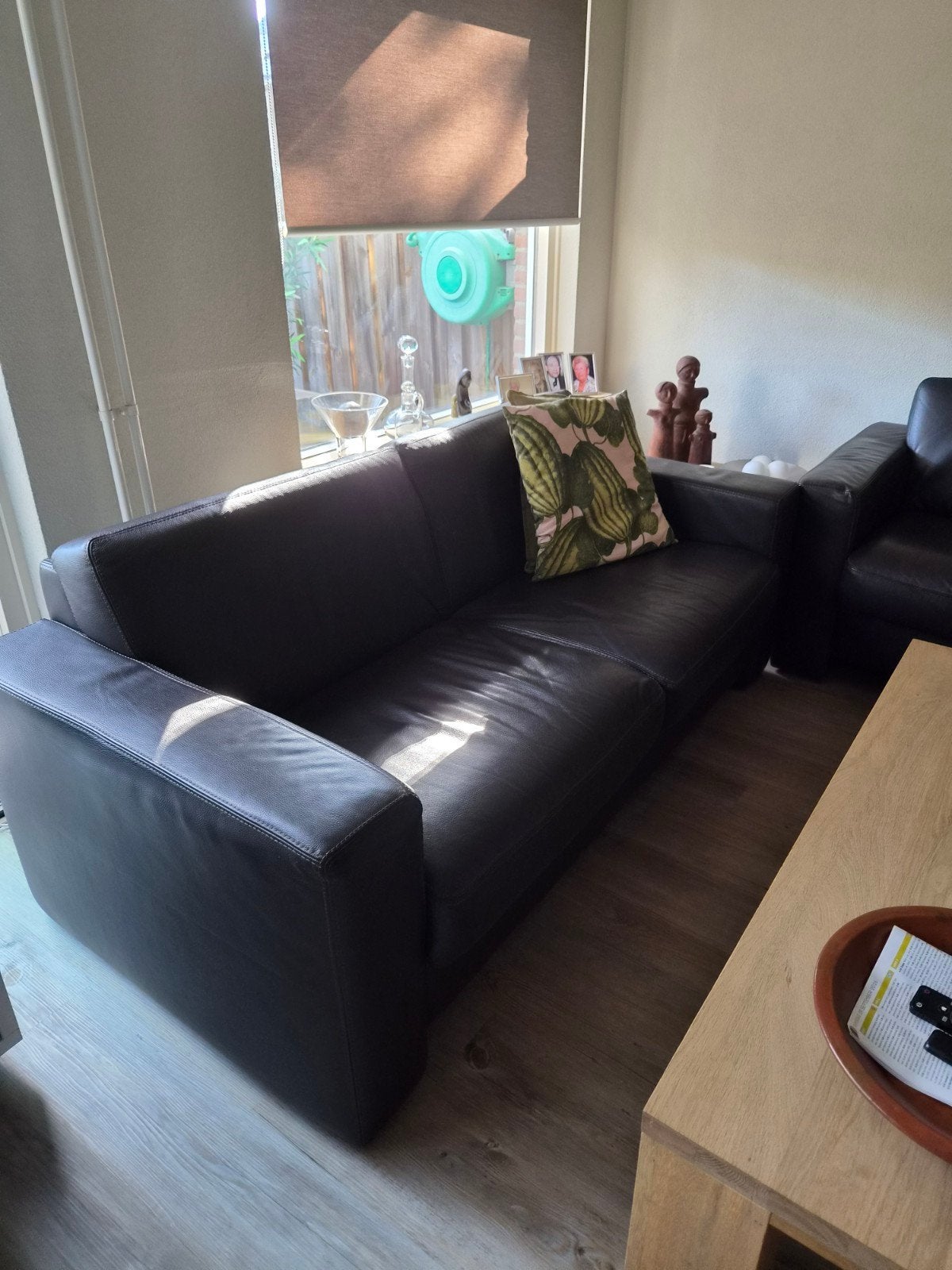 Zwart bruin  leren bankstel – 2 banken – nette staat, Huis en Inrichting, Ophalen, Gebruikt, 150 tot 200 cm, Driepersoons