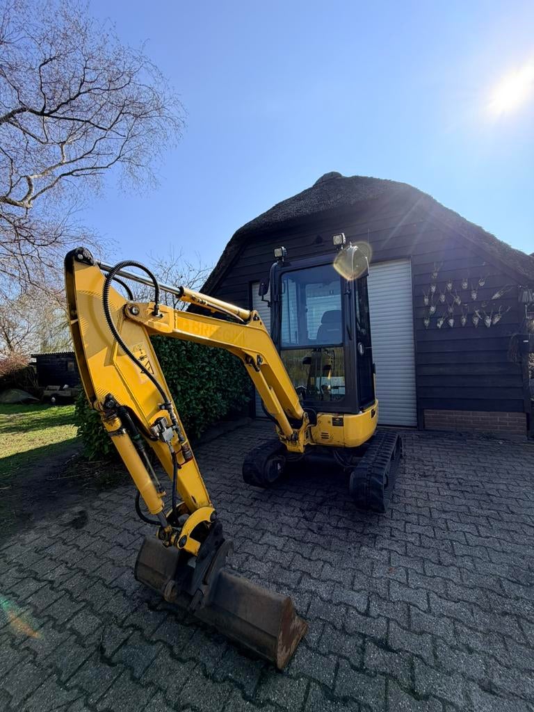 Komatsu pc 16 mini graafmachine 1.8 ton mini kraan midi, Zakelijke goederen, Machines en Bouw | Kranen en Graafmachines, Ophalen