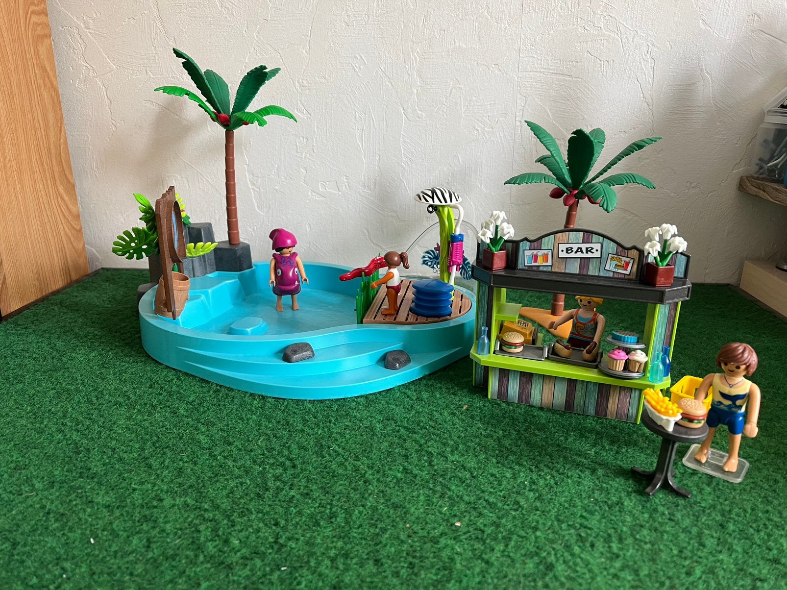 Playmobil Family Fun Zwembad en Strandkiosk, Ophalen of Verzenden, Zo goed als nieuw