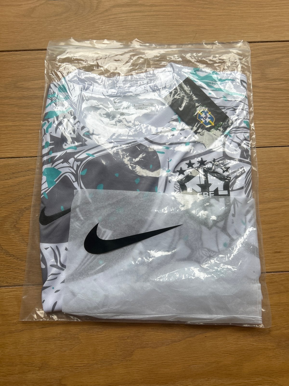Nike Brazilië Voetbalshirt Blue Parrot - Maat S, Meerkleurig, Nieuw, Ophalen of Verzenden, Voetbal