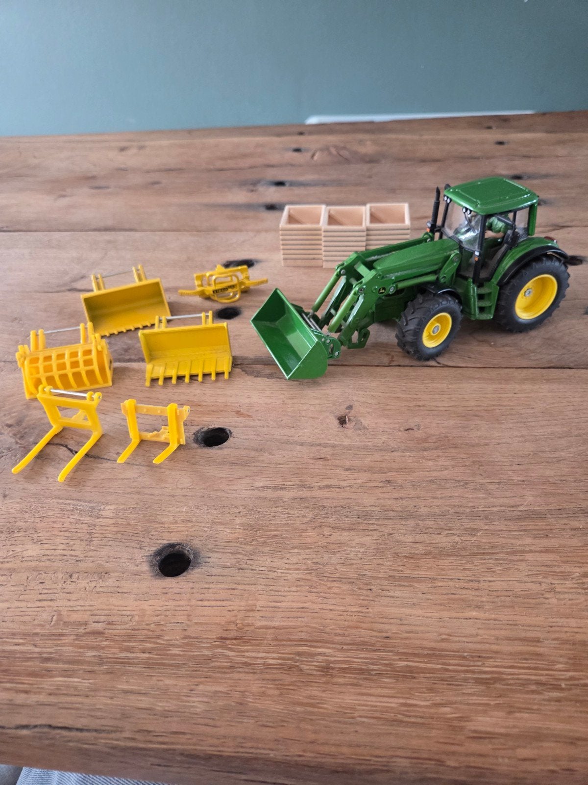 John Deere Tractor met voorlader en accessoires, Ophalen, Zo goed als nieuw