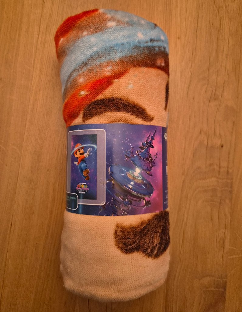 Nieuw! Super Mario Galaxy strandlaken, 100% katoen, Ophalen of Verzenden, Nieuw, Overige kleuren, Handdoek