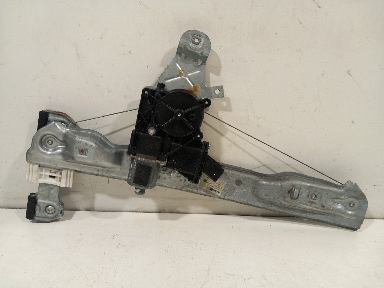 Raammechaniek elektrisch links achter Opel Meriva, Onderdelen@venauto.nl, Van der Ven Autorecycling B.V., Gebruikt, Ettenseweg 76, 4706 PB Roosendaal, The Netherlands