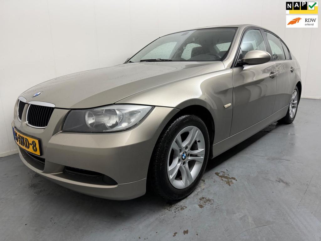 BMW 3-serie 318i Business Line # Automaat # Clima # Navi # P, Automaat, Achterwielaandrijving, Parkeersensor, Beige