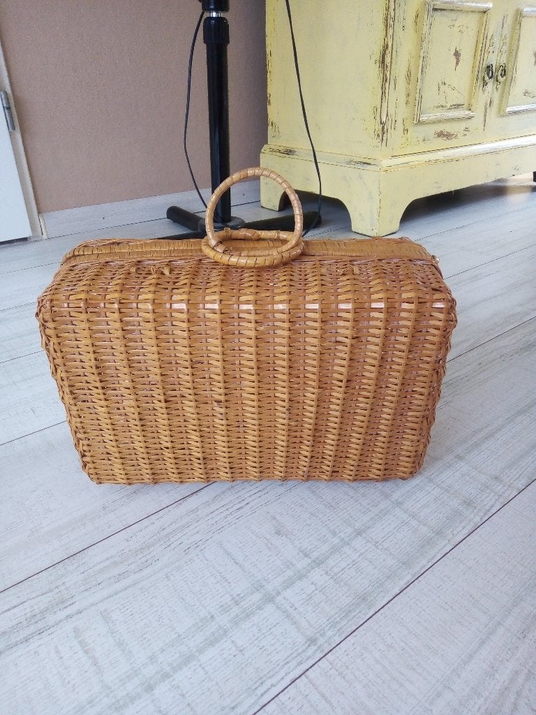 vintage 80's-bruin rieten handtaskoffertje 20x33x4 cm, Overige materialen, Gebruikt, Minder dan 50 cm, Ophalen of Verzenden