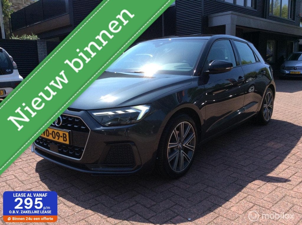 Audi A1 Sportback 35 TFSI edition one Lm Vlg Navi Groot Lede, Auto's, Audi, Euro 6, 4 cilinders, 150 pk, Leder