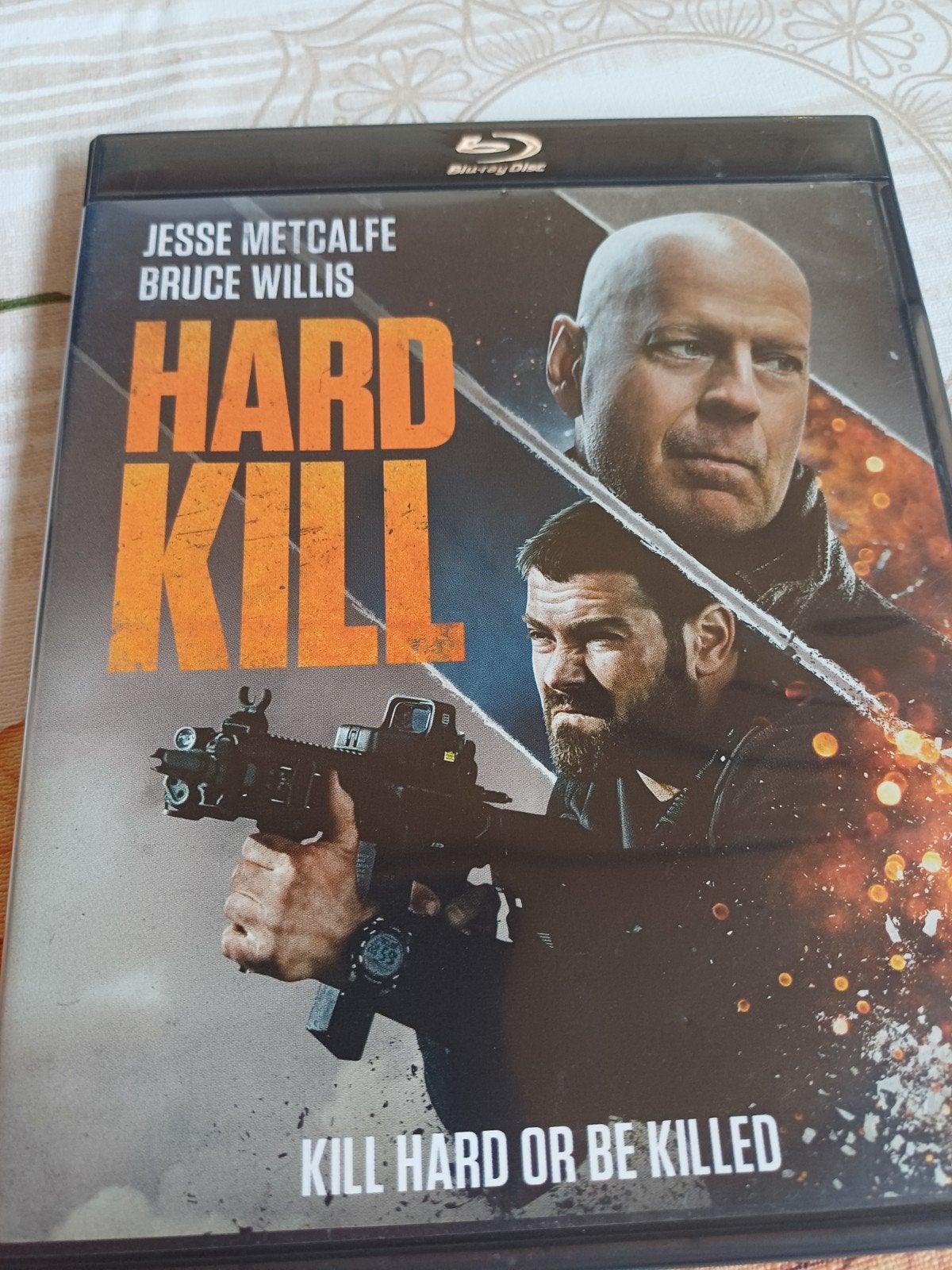 hard kill, Ophalen of Verzenden, Zo goed als nieuw, Actie